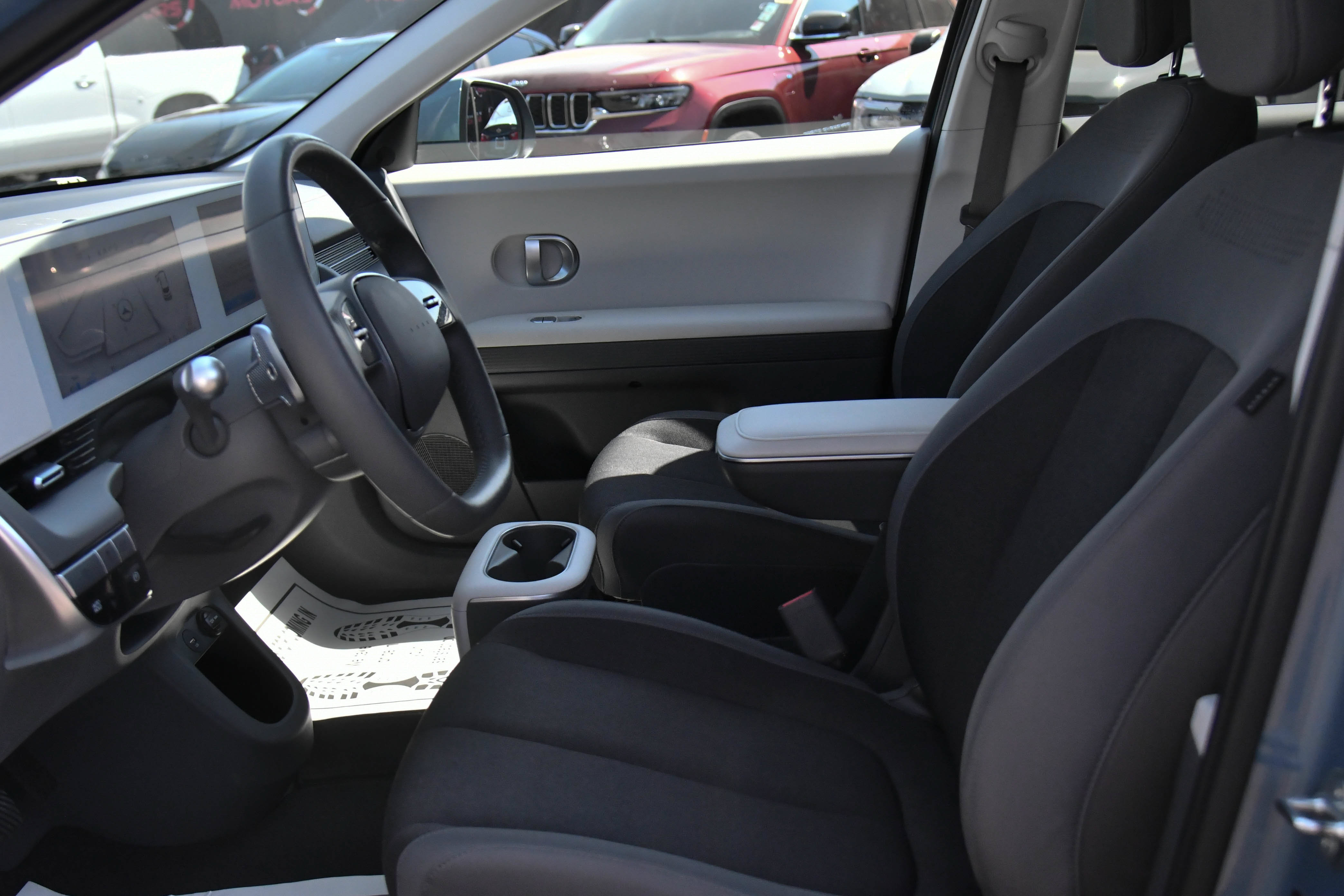 Used 2024 Hyundai Ioniq 5 SEL RWD image 19
