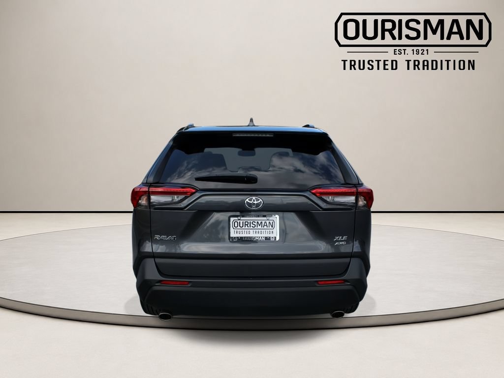Used 2021 Toyota RAV4 XLE Premium AWD/4WD image 8