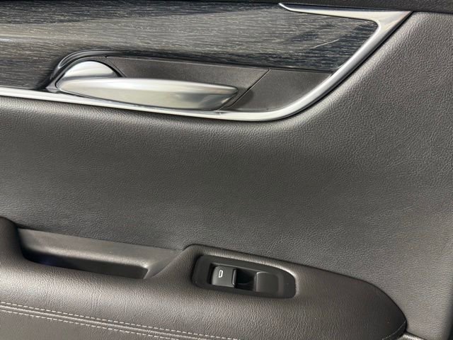 Certified 2022 Cadillac XT5 Premium Luxury image 22