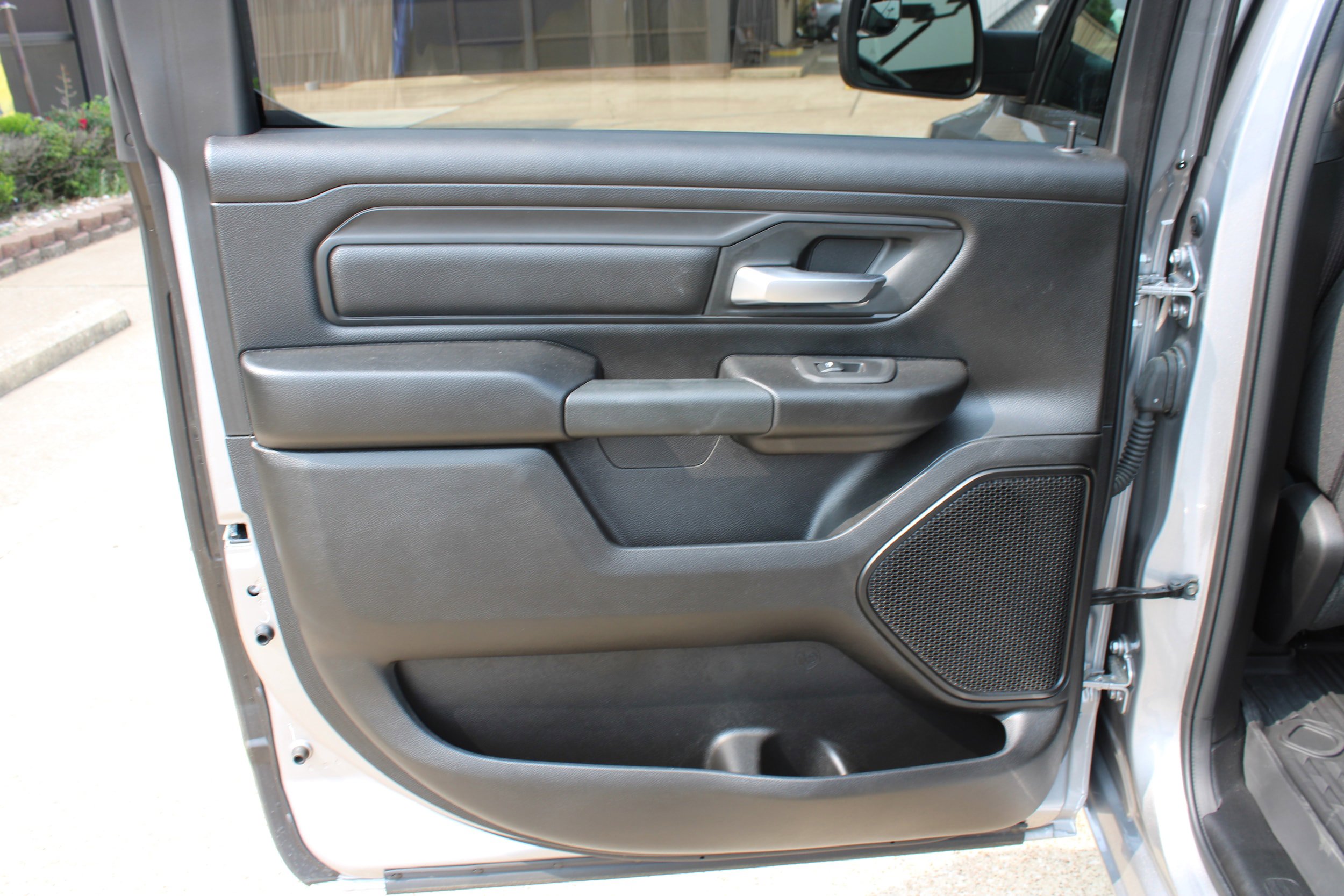 Certified 2025 RAM 1500 Tradesman AWD/4WD image 19