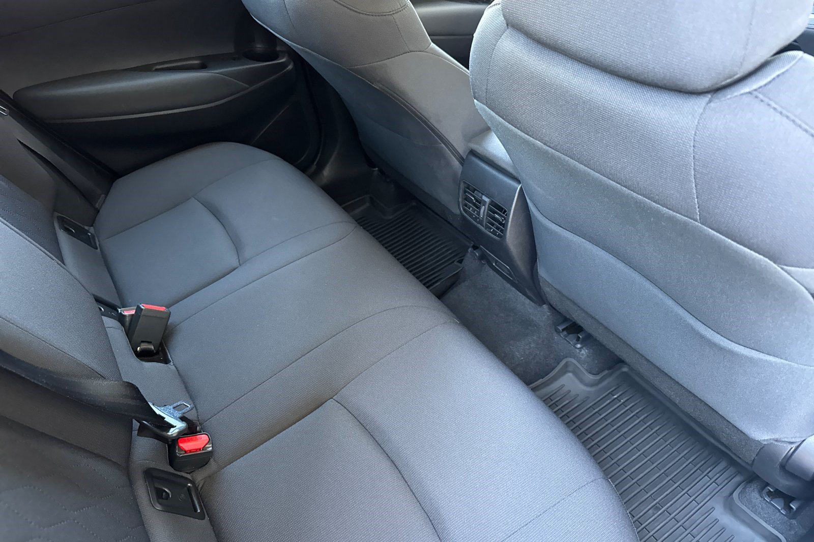 Certified 2026 Toyota Corolla Cross LE w/ Moonroof Package FWD image 32