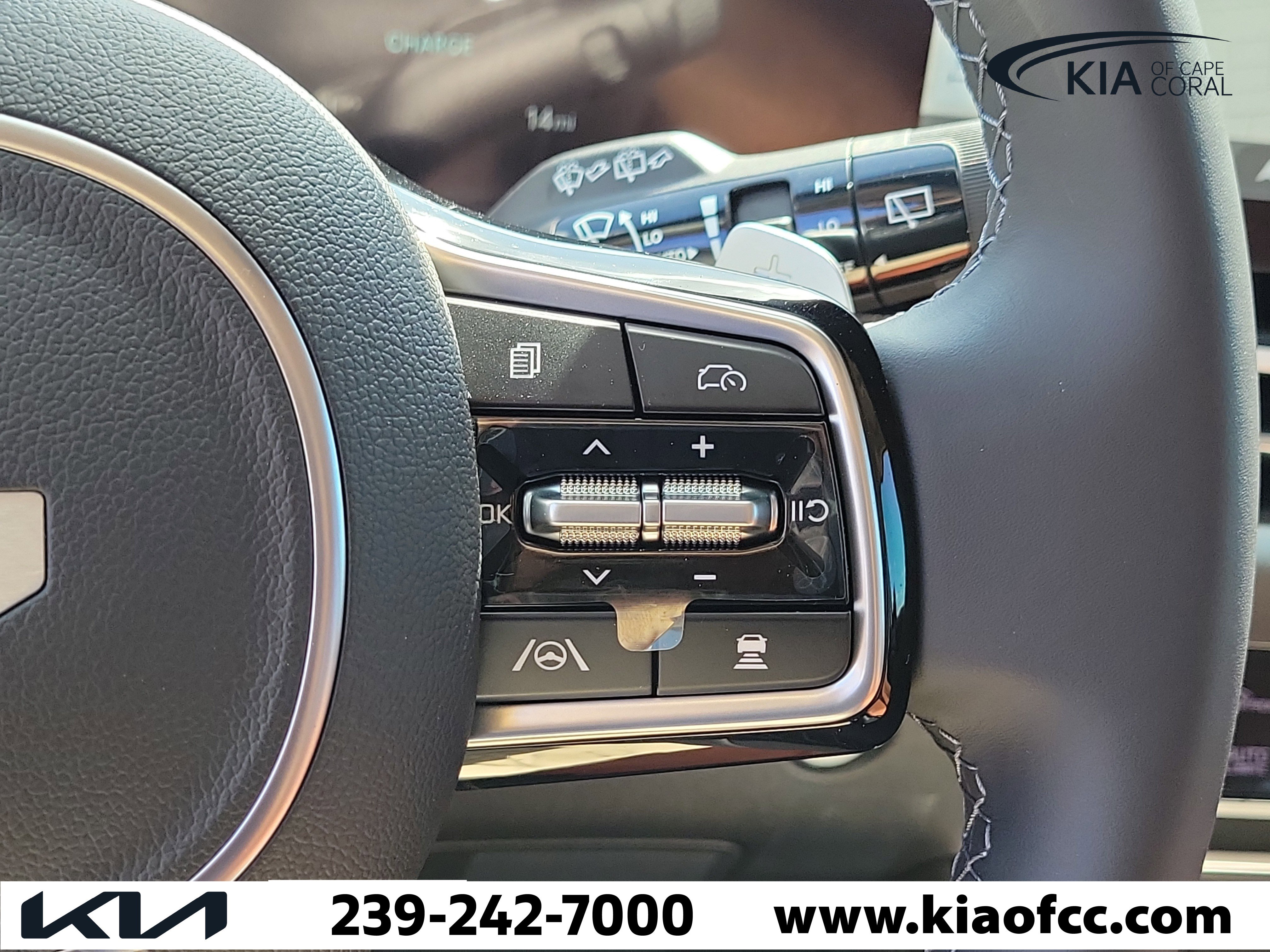 New 2026 Kia Carnival SX image 28