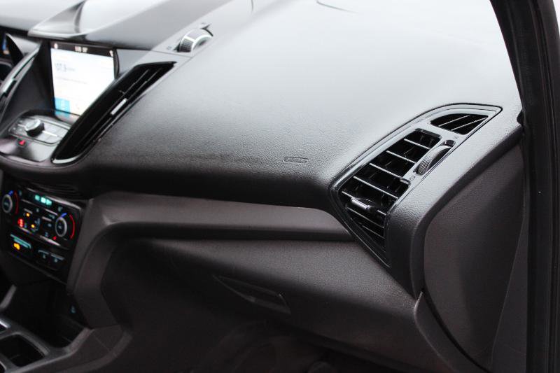Used 2019 Ford Escape SE FWD image 18