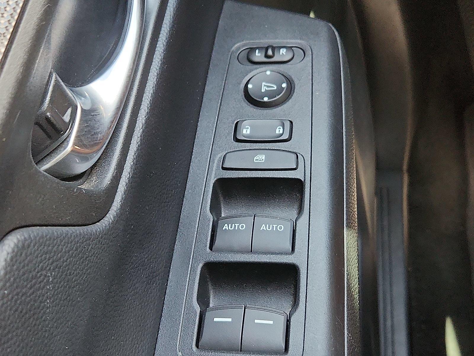 Used 2024 Honda CR-V EX image 22