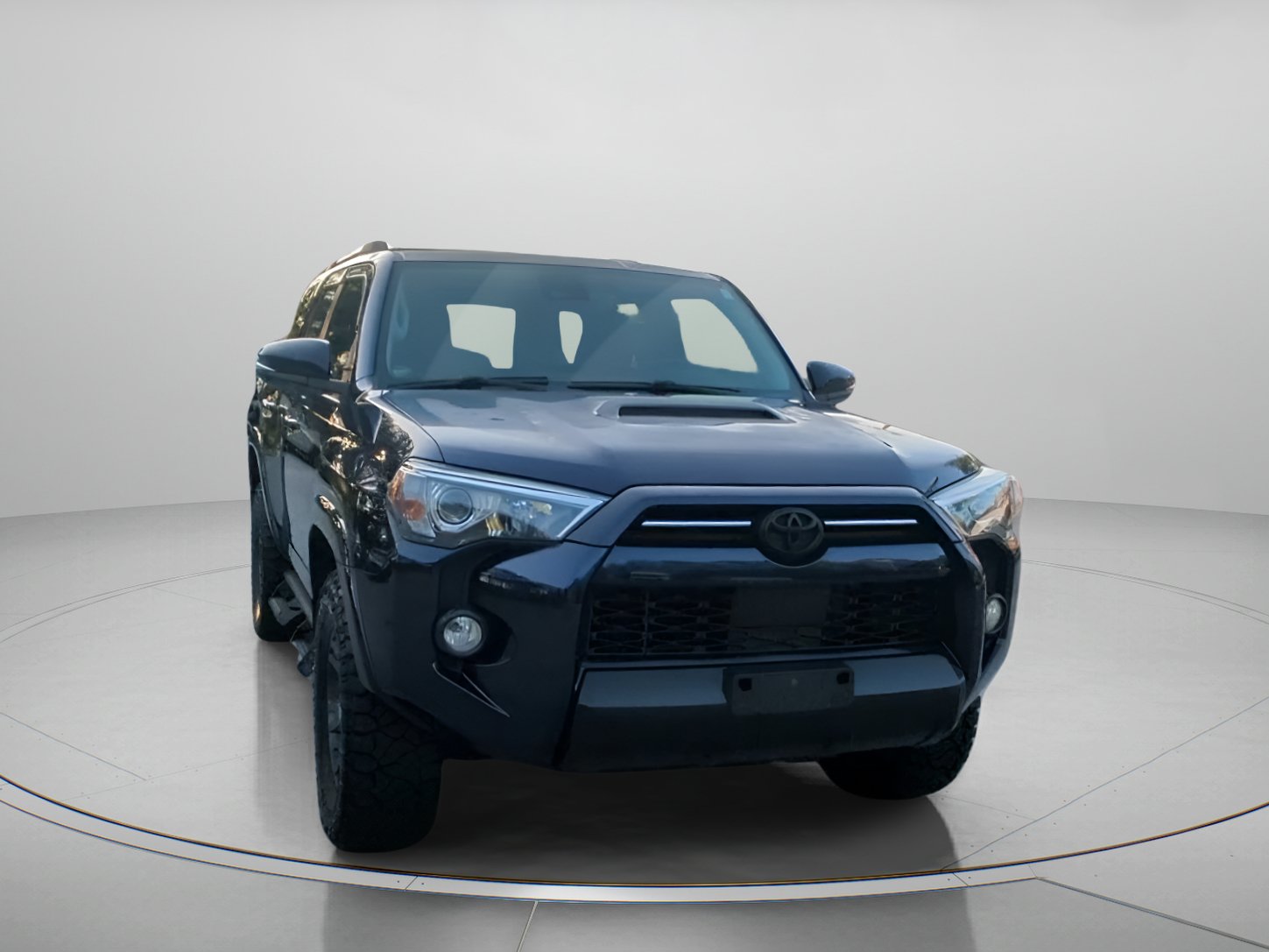 Used 2020 Toyota 4Runner Venture w/ Moonroof Package AWD/4WD image 2