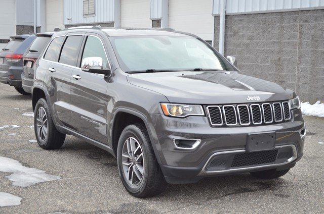 Used 2021 Jeep Grand Cherokee Limited w/ Luxury Group II image 2