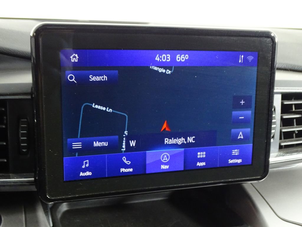 Used 2021 Ford Explorer XLT w/ Equipment Group 202A image 8