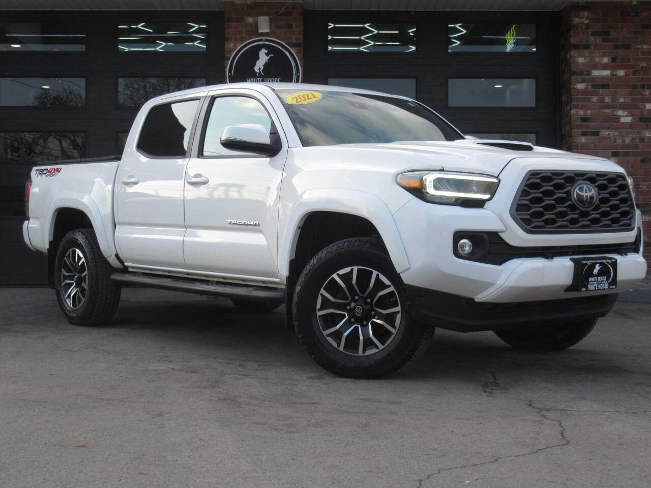 Used 2021 Toyota Tacoma TRD Sport w/ Technology Package
