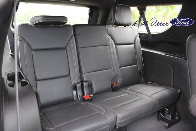 Used 2024 Chevrolet Suburban Premier w/ Premium Package AWD/4WD image 14