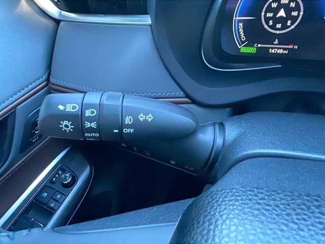 Used 2024 Toyota Venza Limited AWD/4WD image 23
