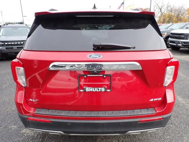 Used 2023 Ford Explorer XLT w/ Equipment Group 202A image 7