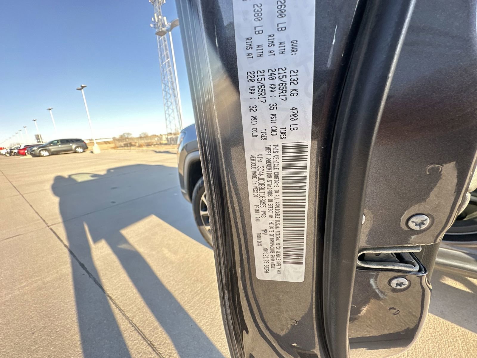 Used 2020 Jeep Compass Trailhawk AWD/4WD image 34