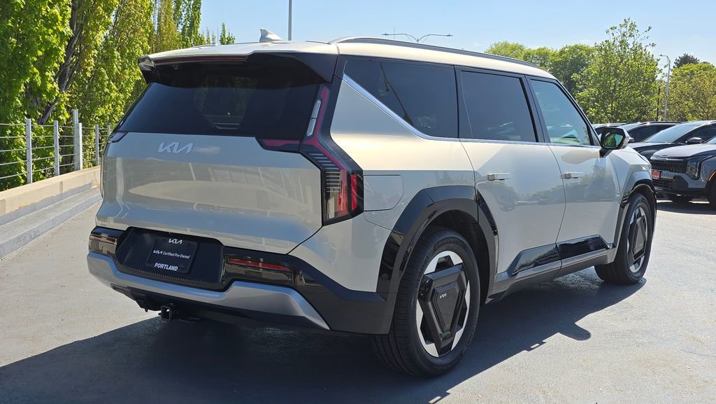 Certified 2024 Kia EV9 Land AWD/4WD image 5