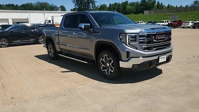New 2026 GMC Sierra 1500 SLT w/ SLT Premium Plus Package AWD/4WD image 2