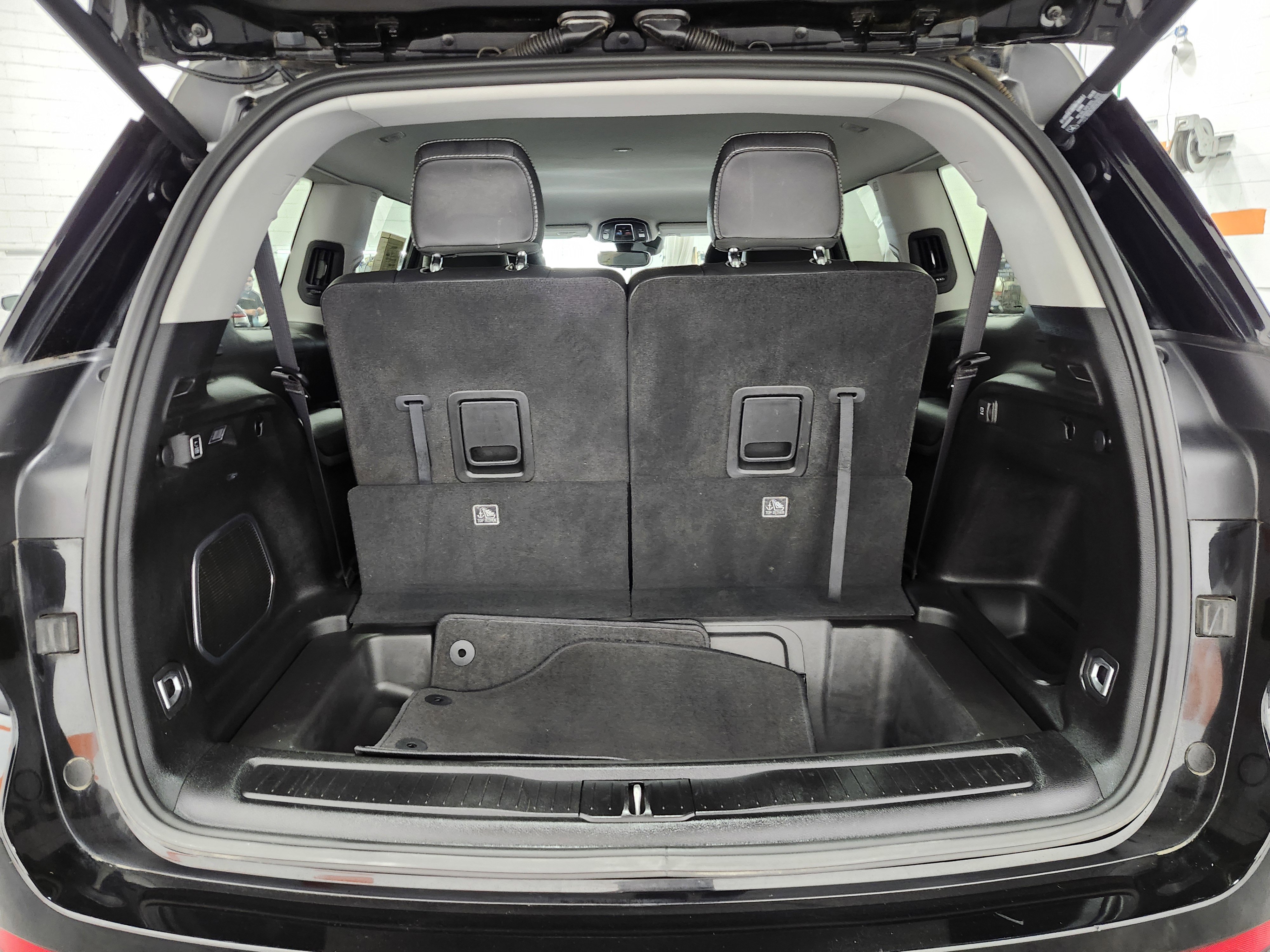 Used 2022 Jeep Grand Cherokee L Limited image 12