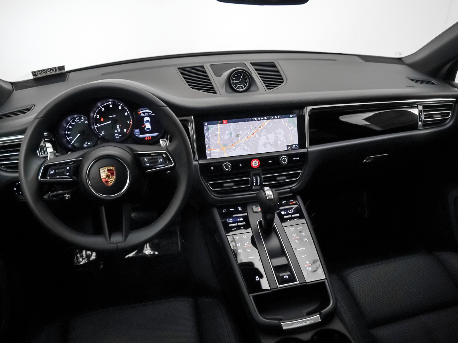 New 2026 Porsche Macan image 19