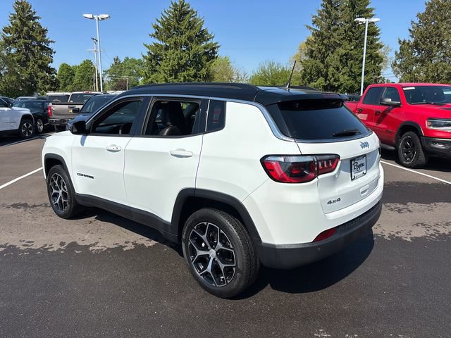 Used 2024 Jeep Compass Limited AWD/4WD image 4