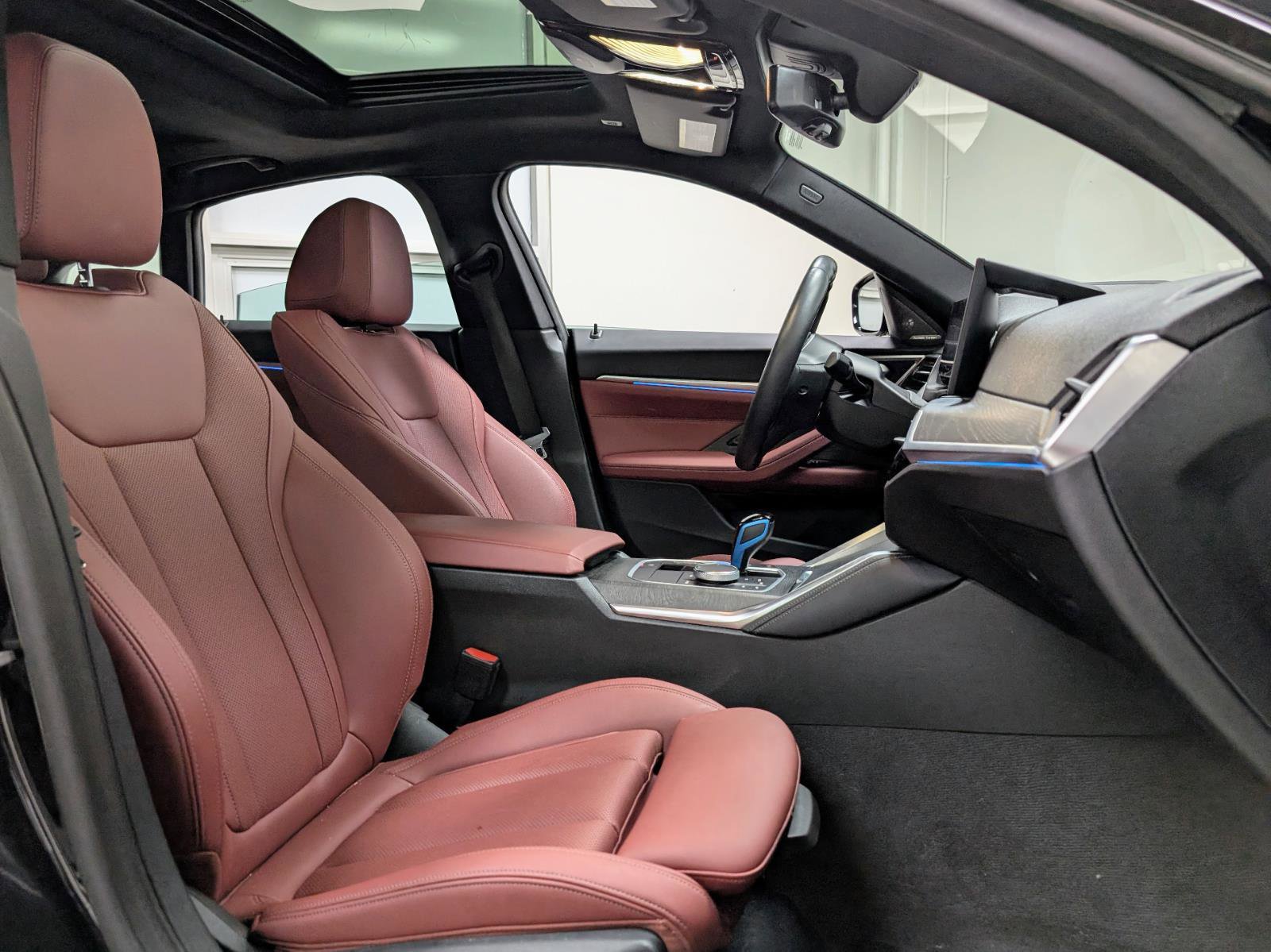 Used 2023 BMW i4 eDrive40 w/ M Sport Package image 22