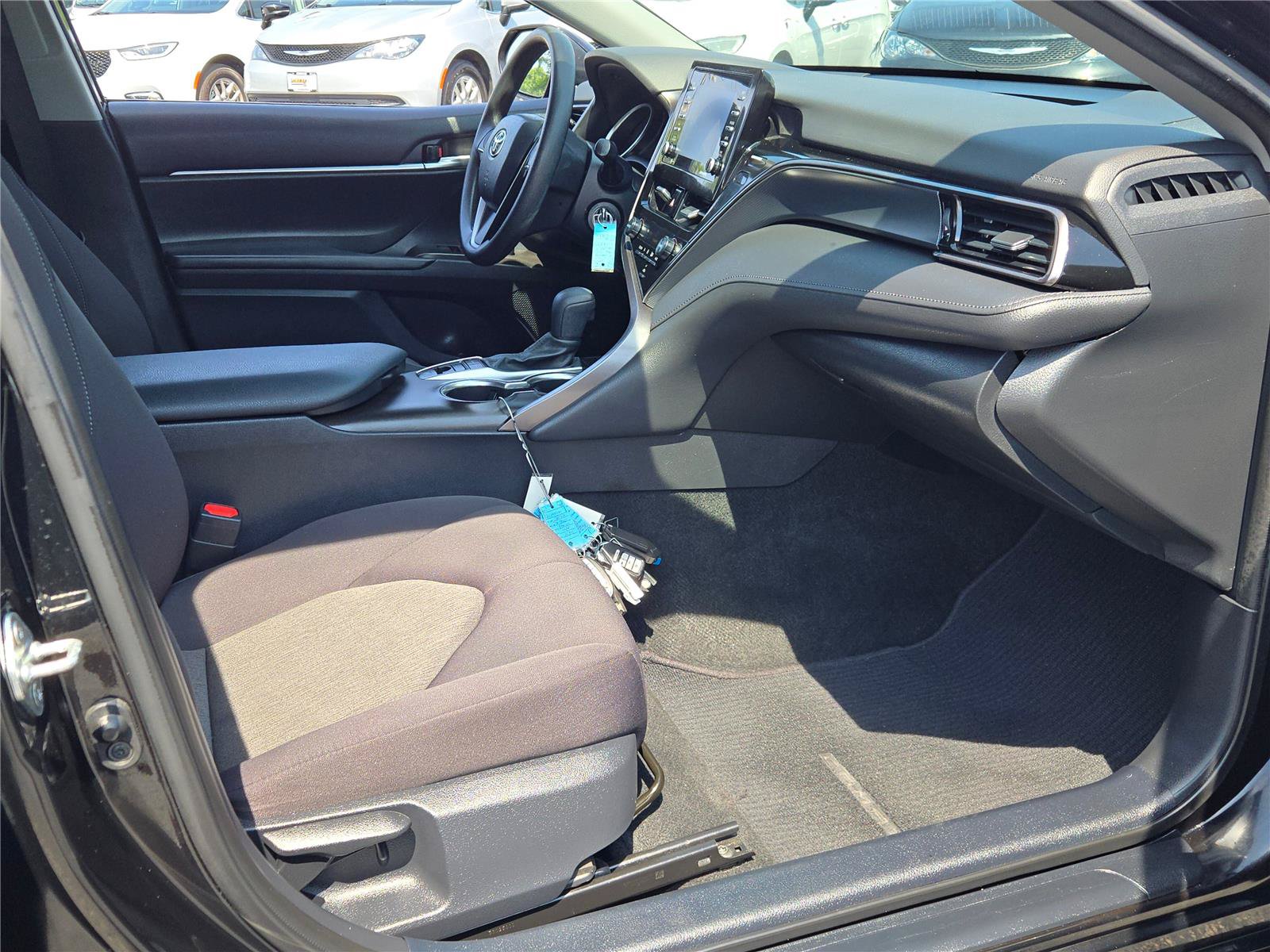 Used 2023 Toyota Camry LE AWD/4WD image 7