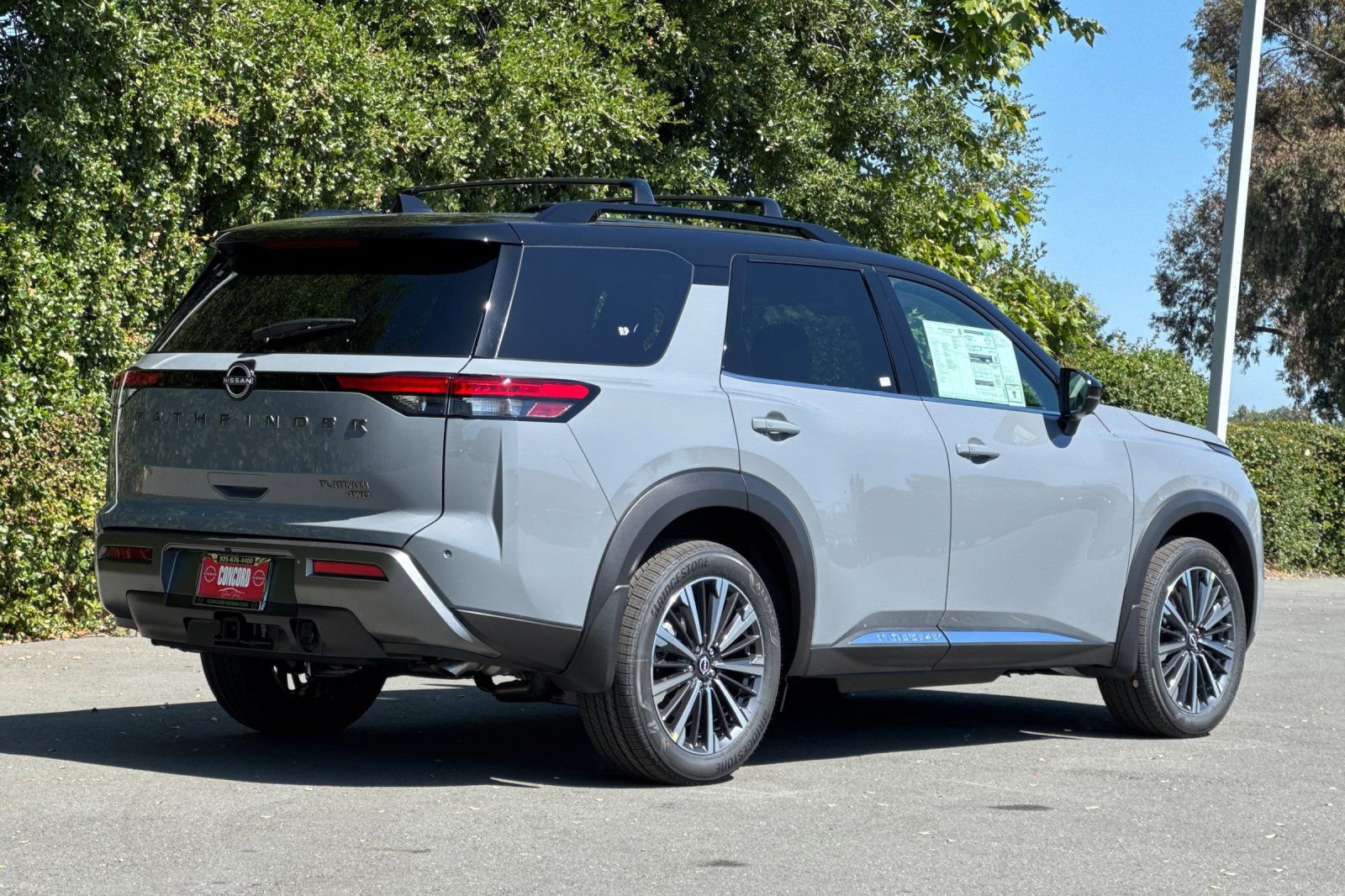 New 2026 Nissan Pathfinder Platinum AWD/4WD image 4