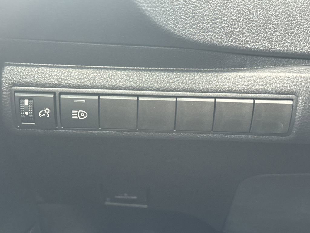 New 2026 Toyota Corolla LE FWD image 32