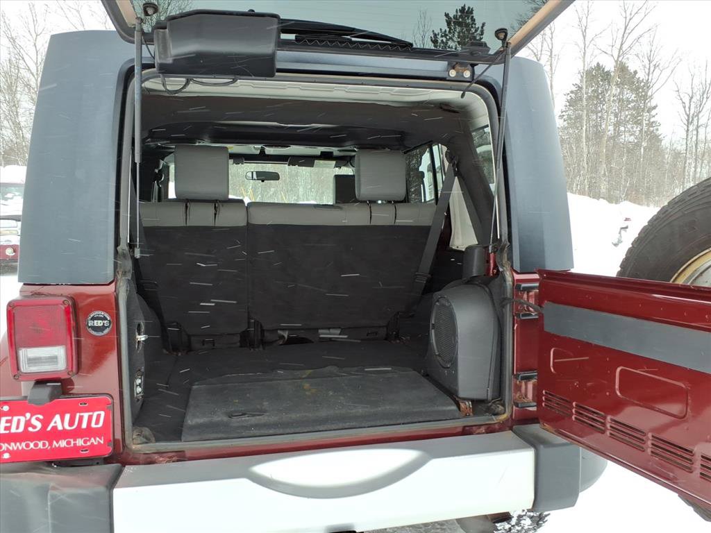 Used 2008 Jeep Wrangler Unlimited Sahara w/ Dual Top Group image 12