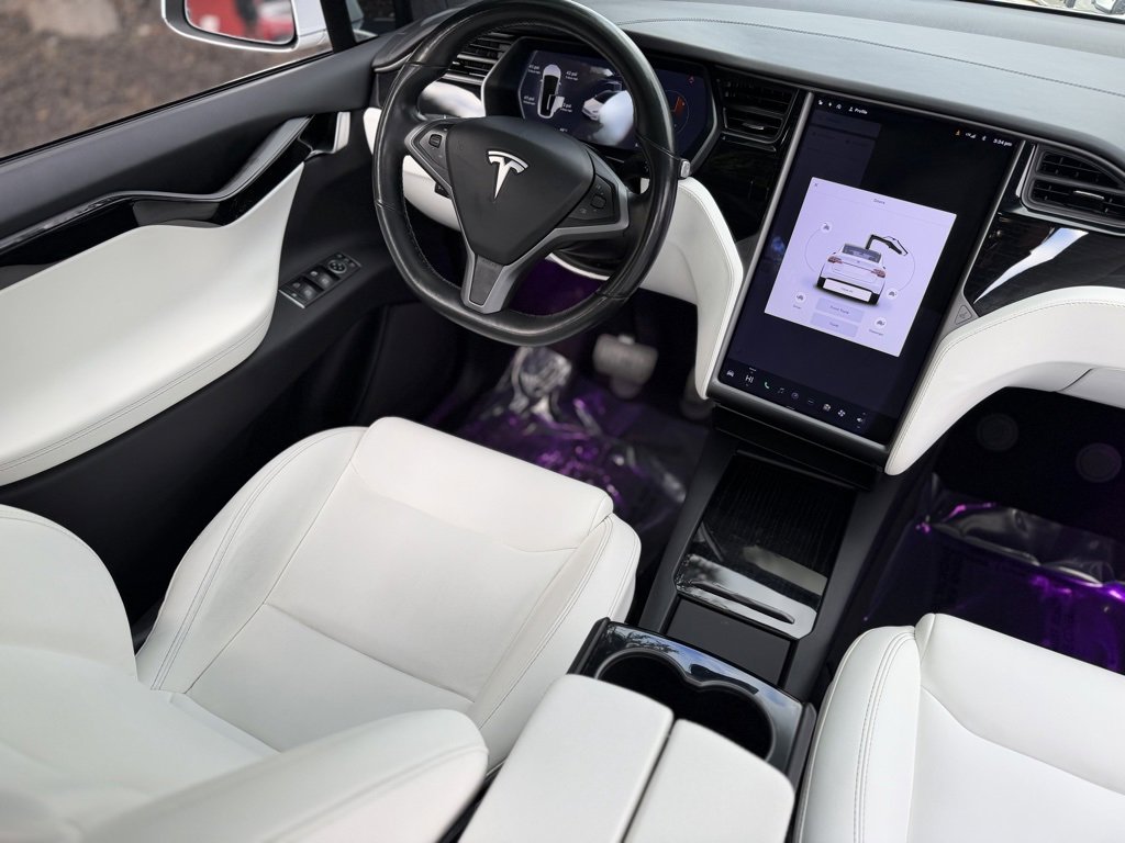 Used 2020 Tesla Model X Long Range image 42