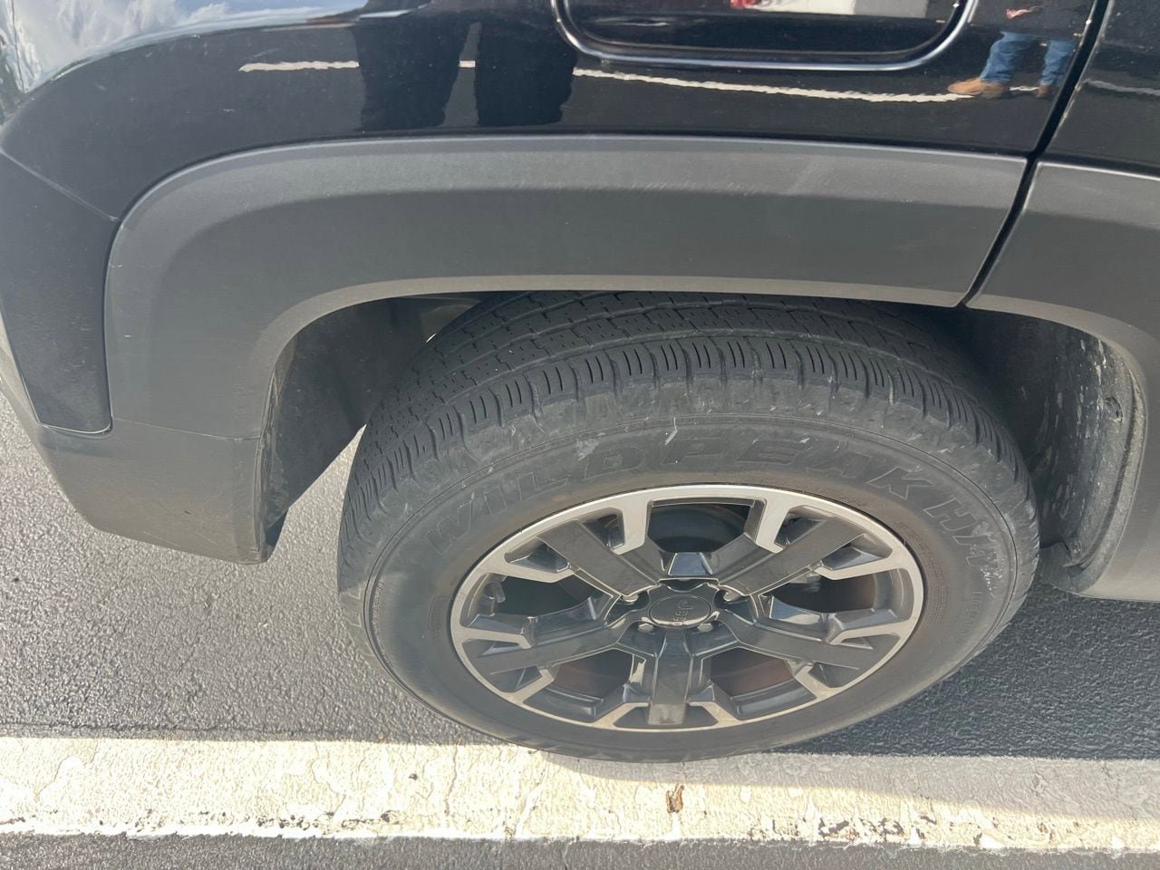 Used 2023 Jeep Renegade Trailhawk AWD/4WD image 9