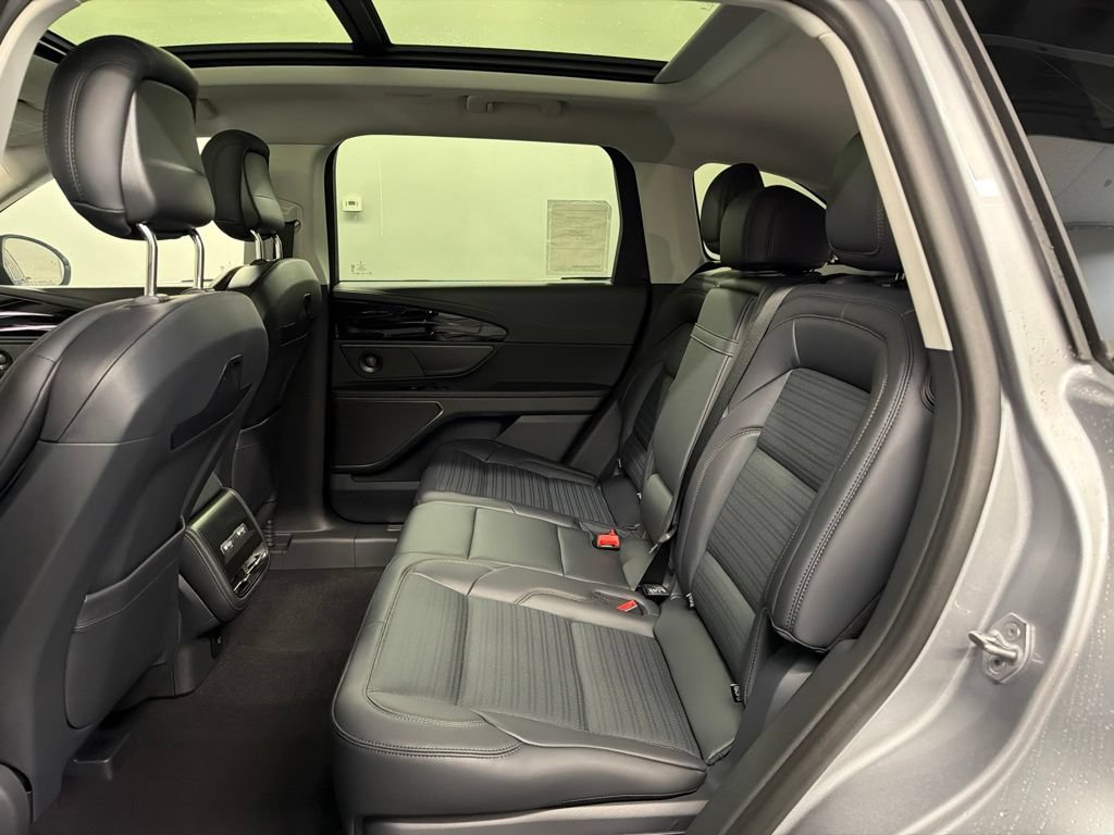 New 2026 Lincoln Nautilus Reserve AWD/4WD image 30