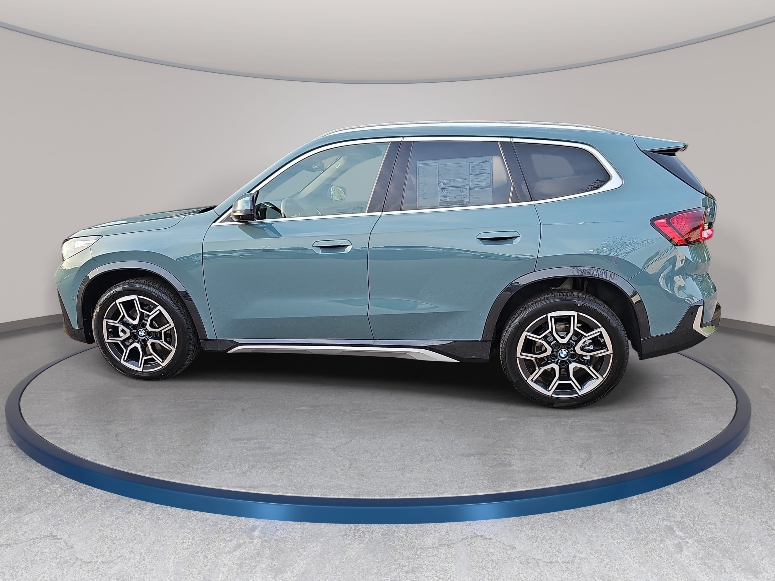 New 2026 BMW X1 xDrive28i w/ Technology Package AWD/4WD image 8