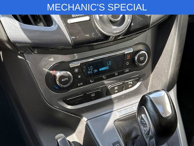 Used 2012 Ford Focus Titanium FWD image 24