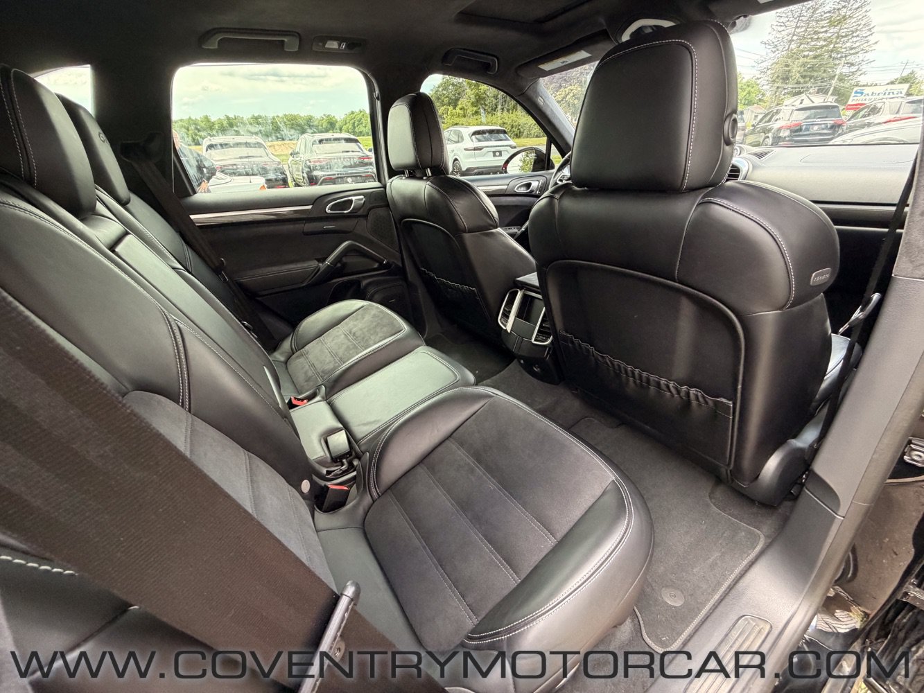 Used 2017 Porsche Cayenne GTS AWD/4WD image 37