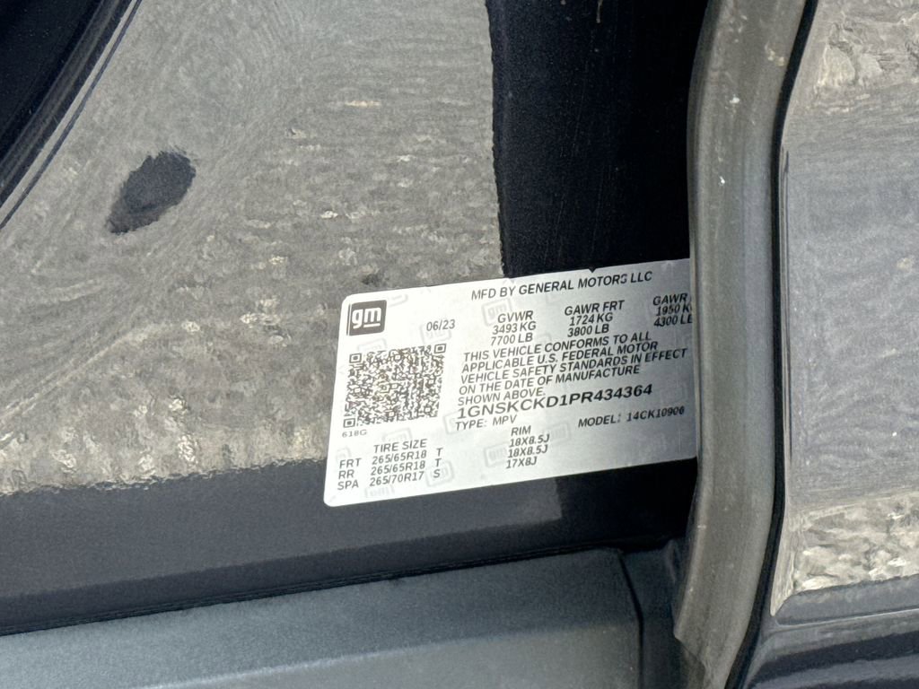 Used 2023 Chevrolet Suburban LT image 25