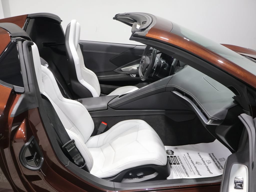Used 2023 Chevrolet Corvette Stingray Convertible w/ Z51 Performance Package RWD image 28
