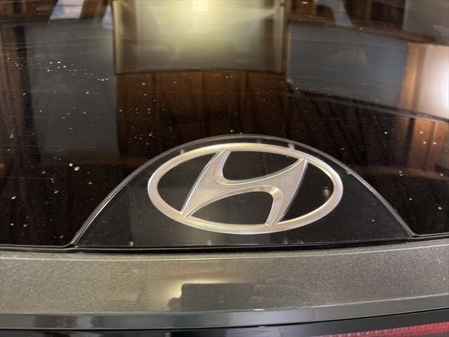 Used 2022 Hyundai Tucson Limited FWD image 15