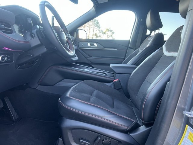 Certified 2025 Ford Explorer ST image 4