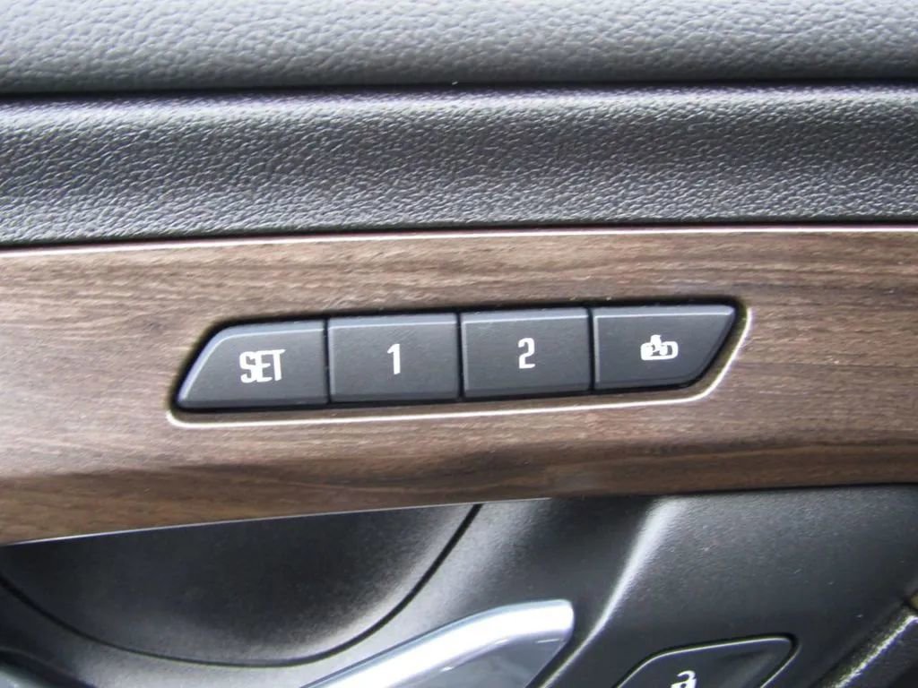 Used 2018 GMC Terrain Denali w/ Comfort Package image 41