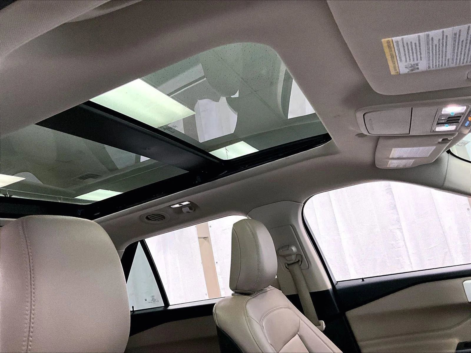 Certified 2020 Ford Explorer XLT w/ Equipment Group 202A image 21