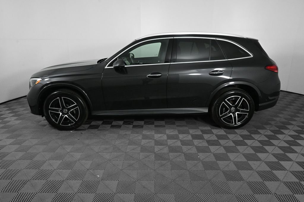 Certified 2025 Mercedes-Benz GLC 300 4MATIC image 3