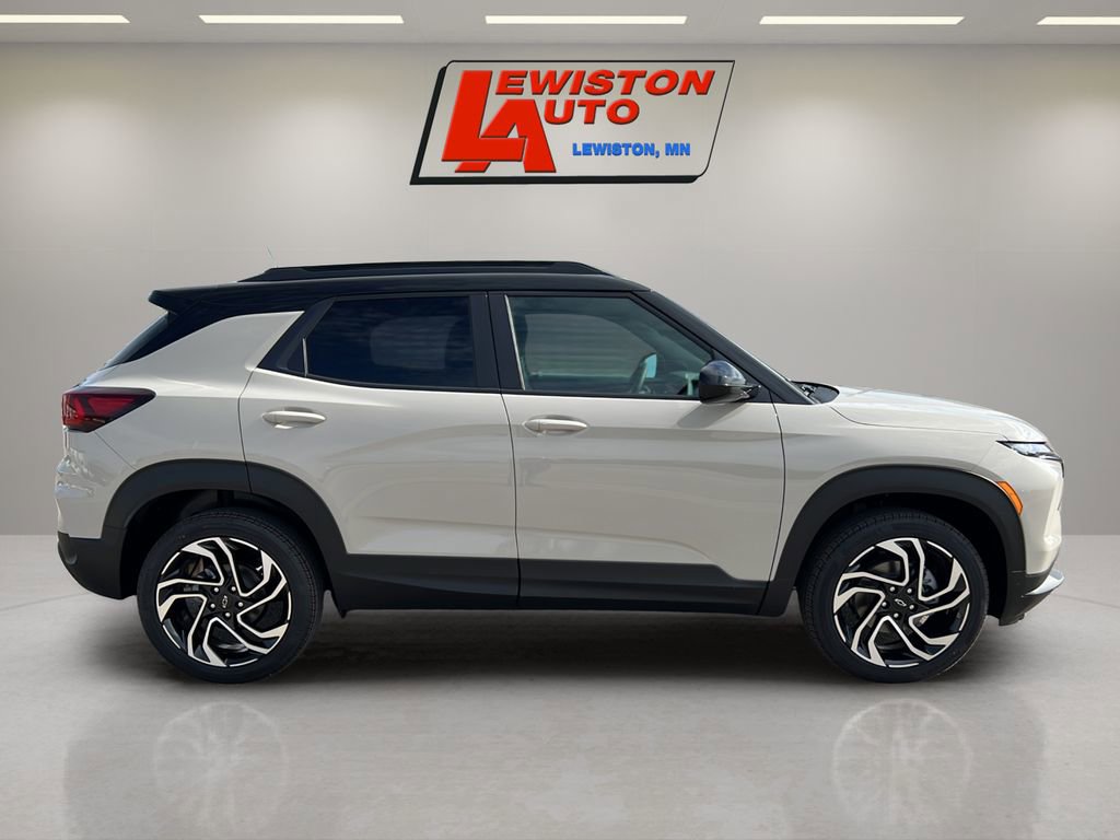 New 2026 Chevrolet TrailBlazer RS w/ Convenience Package AWD/4WD image 13