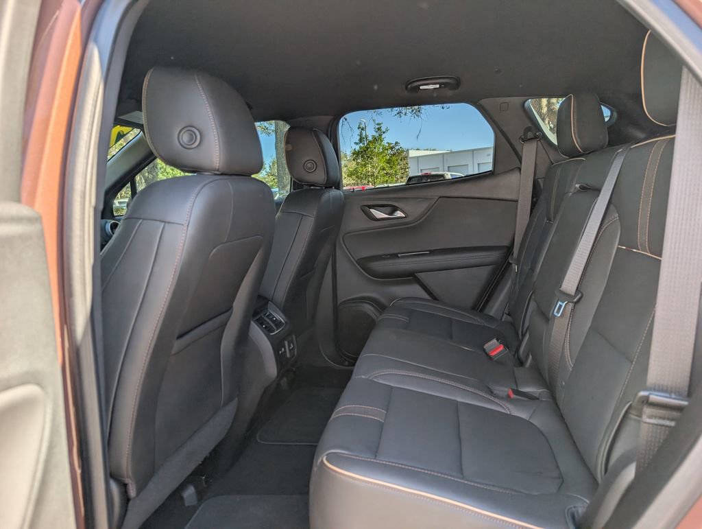 Used 2023 Chevrolet Blazer Premier image 17