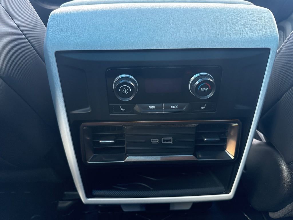 Used 2024 GMC Hummer EV 3X w/ LPO, Illumination Package image 14