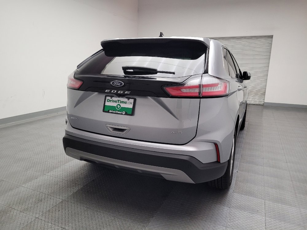 Used 2023 Ford Edge SEL image 7