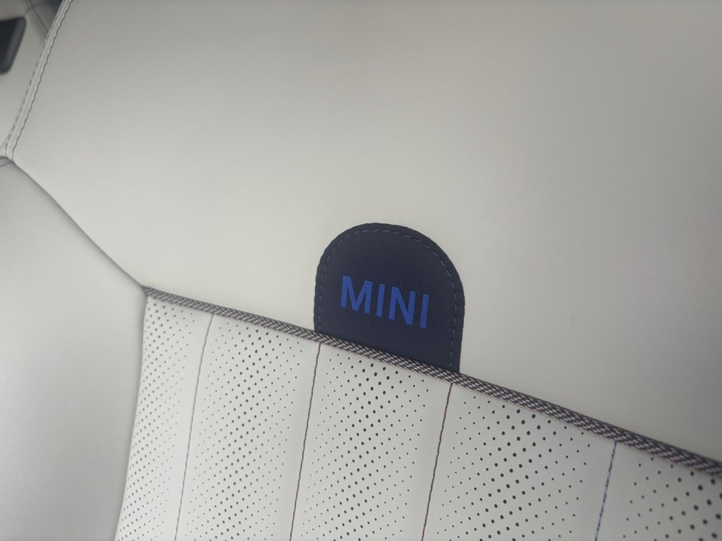 Used 2025 MINI Cooper Countryman S image 17