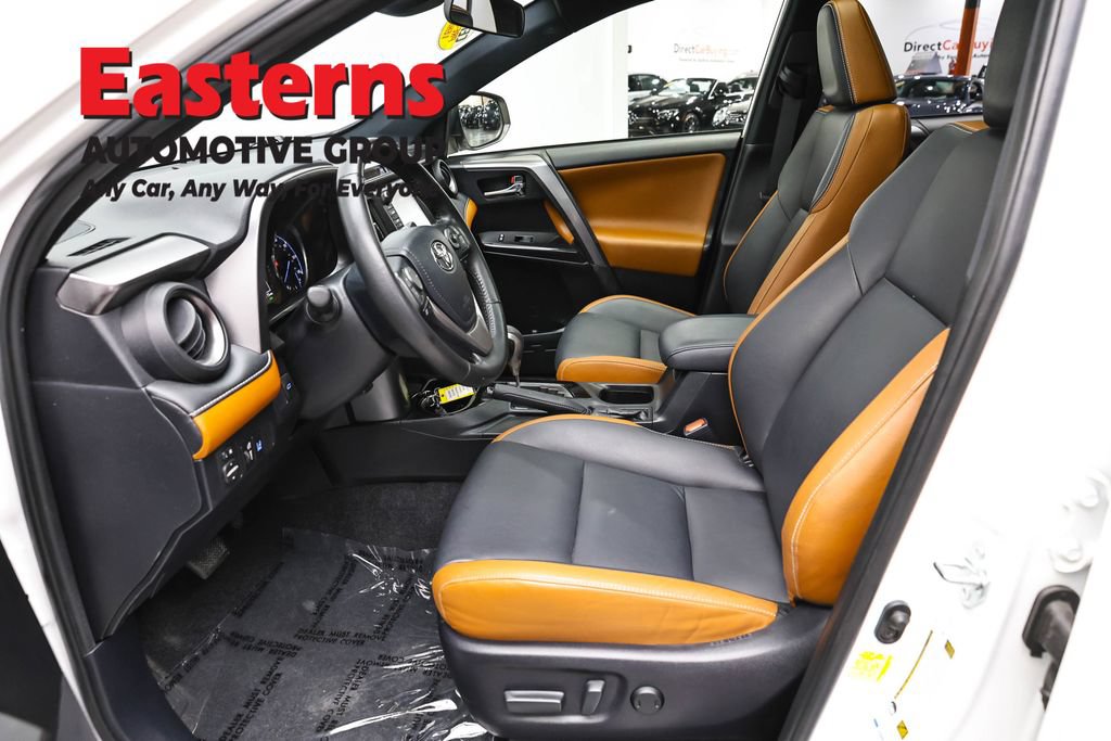 Used 2018 Toyota RAV4 SE AWD/4WD image 14