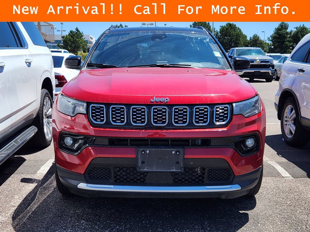 Used 2025 Jeep Compass Limited AWD/4WD image 3