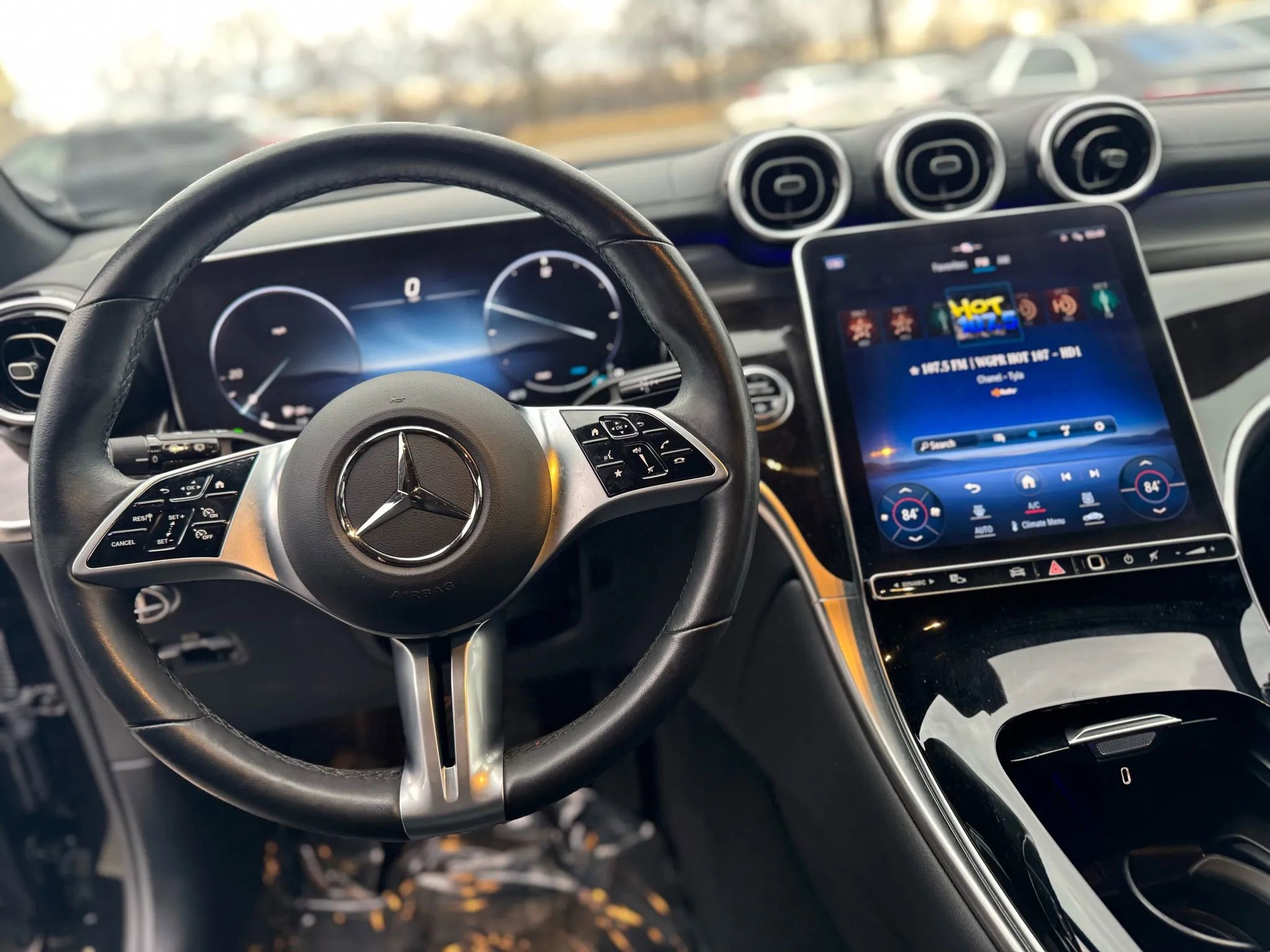 Used 2023 Mercedes-Benz GLC 300 4MATIC image 15