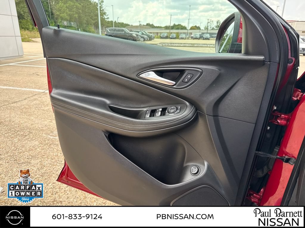 Used 2021 Buick Encore GX Select w/ Sport Touring Package FWD image 19