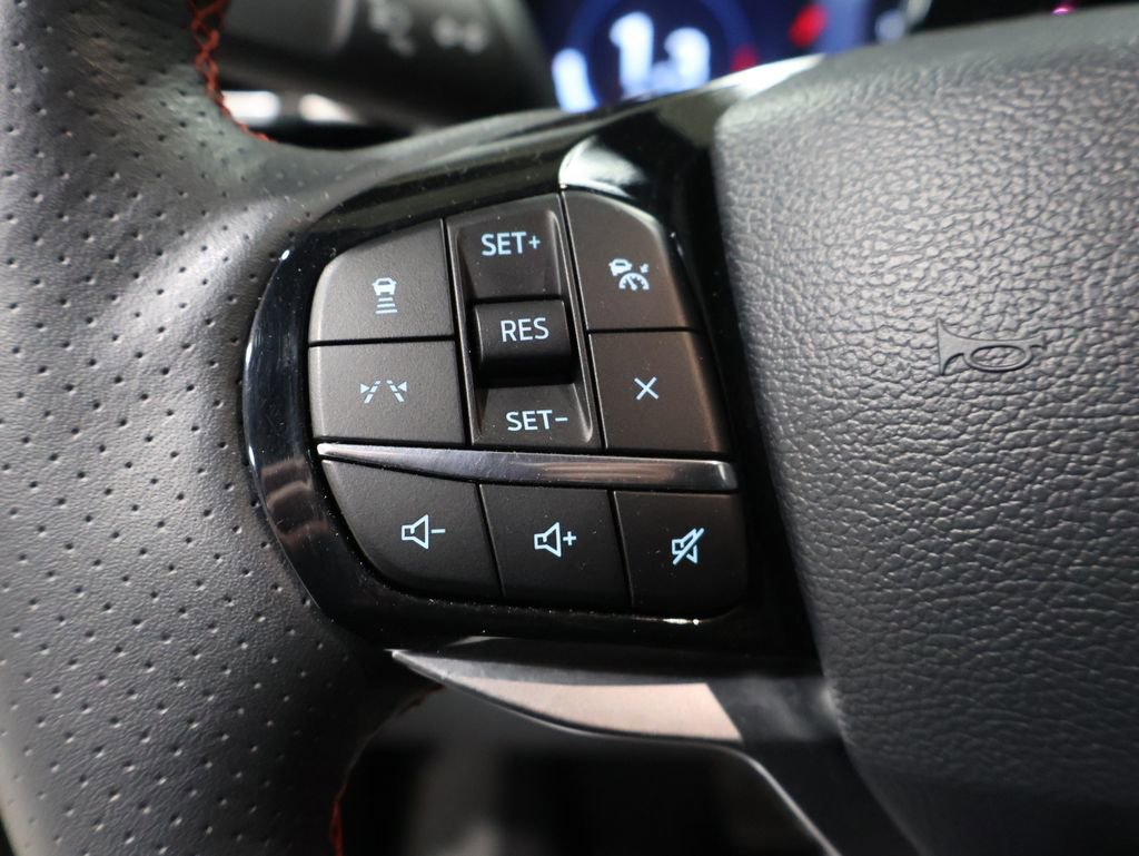 Used 2025 Ford Explorer ST-Line w/ ST-Line Street Pack image 37