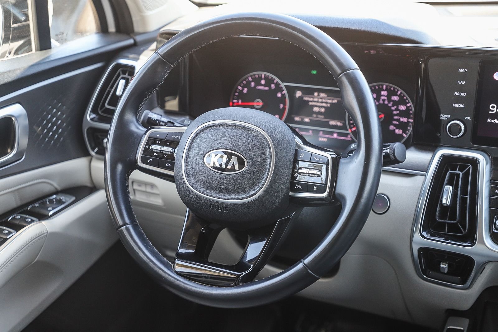 Used 2021 Kia Sorento SX AWD/4WD image 15